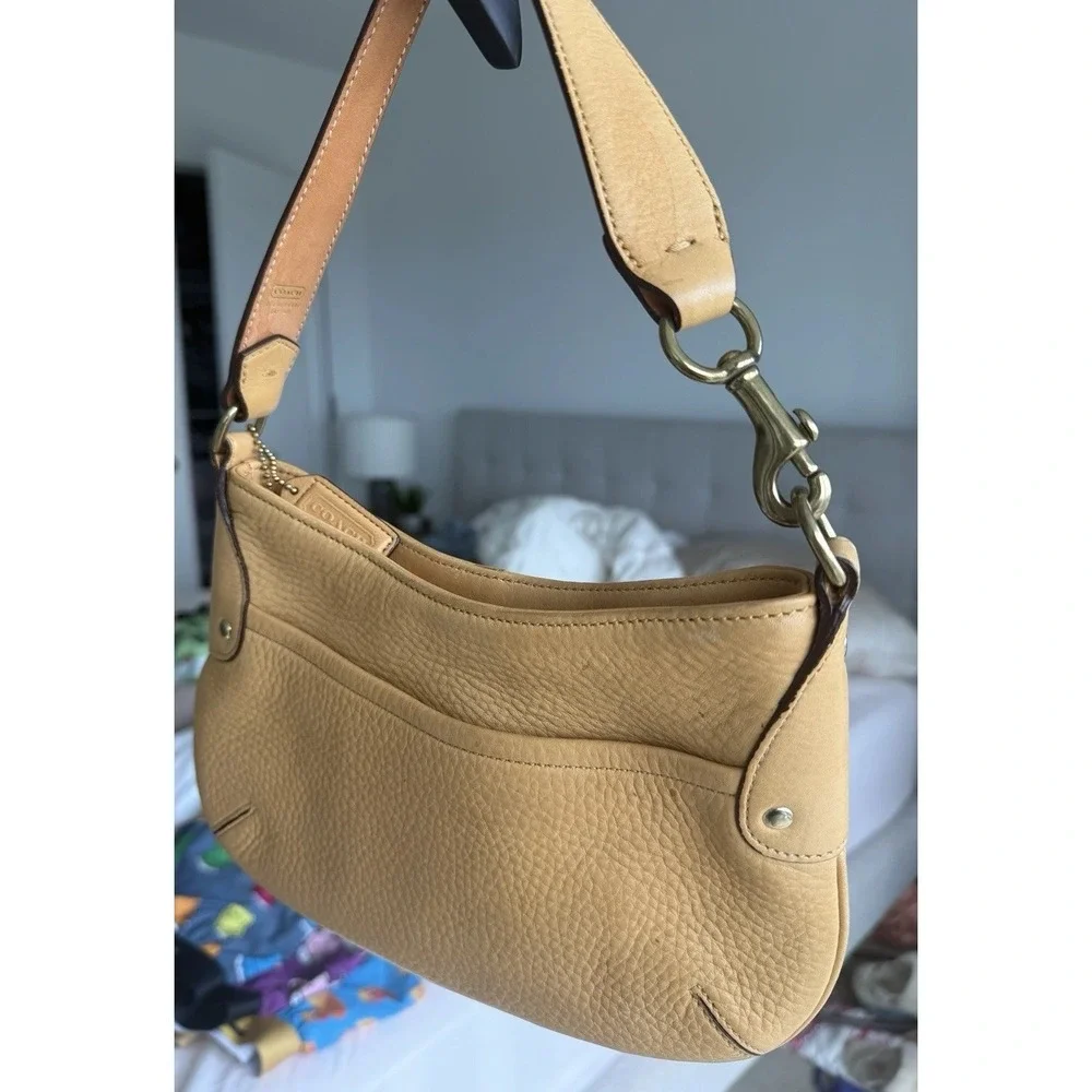 Coach vintage 2006